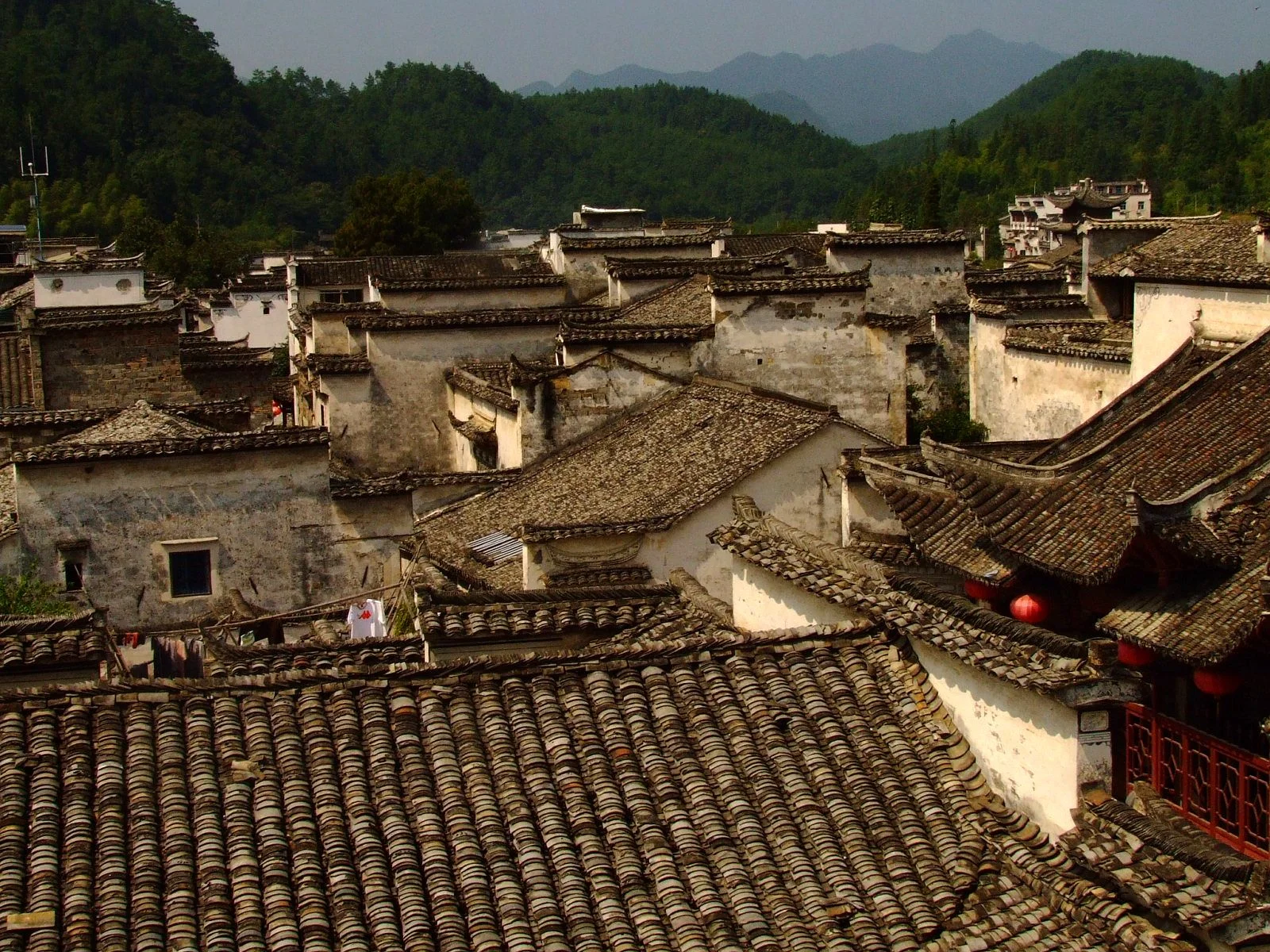 Xidi — The Huizhou Village That Works Through Merchant Scale, Order, And White-Wall Calm image 2