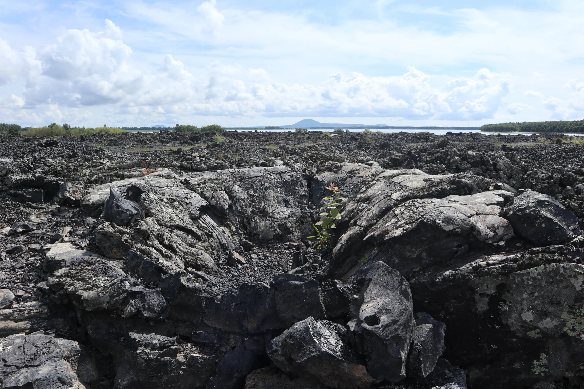 Wudalianchi — The Northern Volcanic Geopark Where Craters, Lava, And Lakes Form A Real Detour image 2