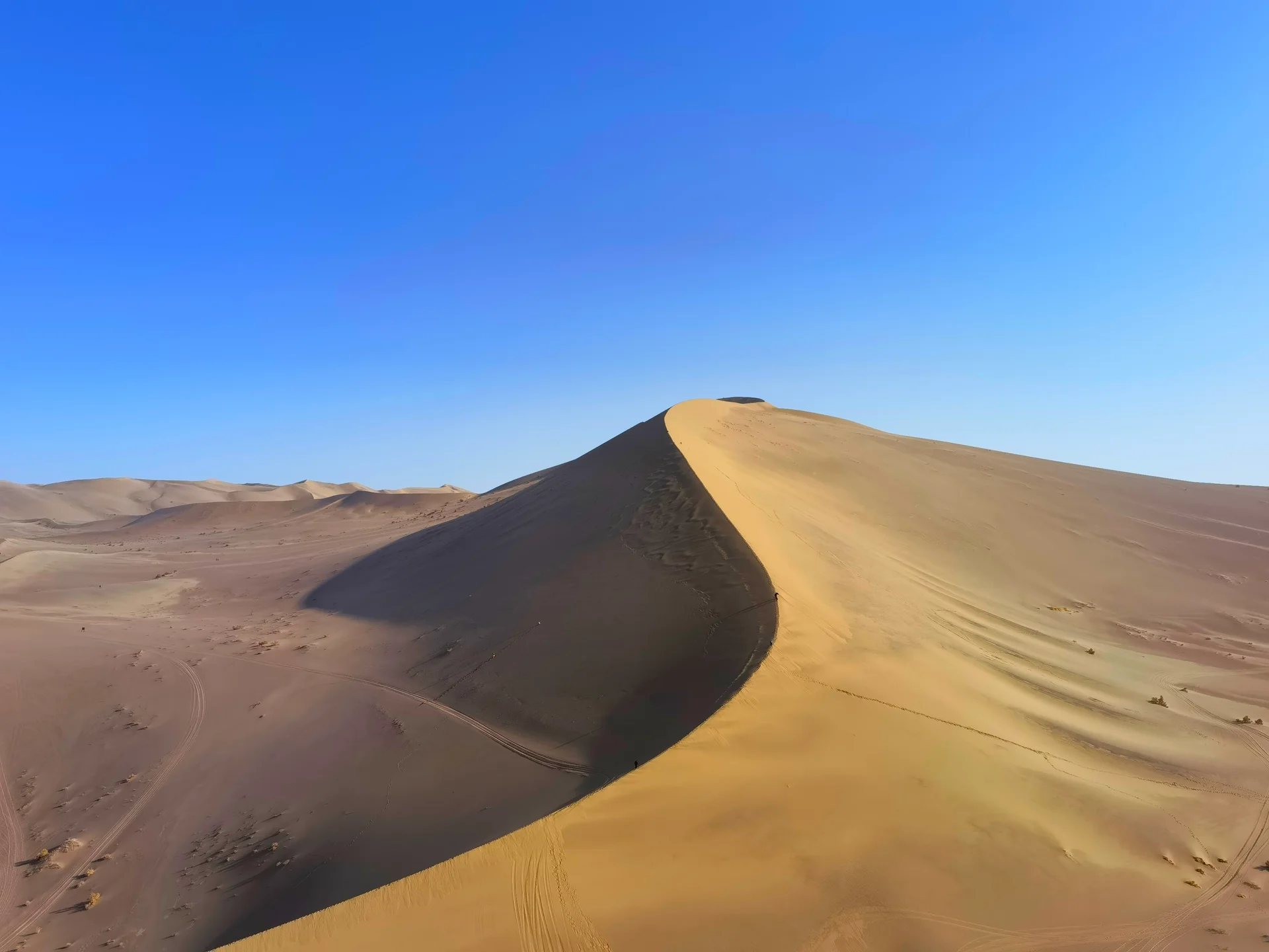Mingsha Mountain & Crescent Spring — Desert Curves, Dunes, And The Oasis That Should Not Exist image 2