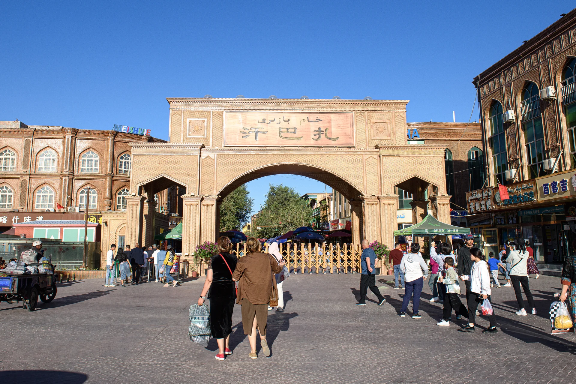 Kashgar Old City — The Silk Road Urban Core That Still Rewards Slow Walking image 2